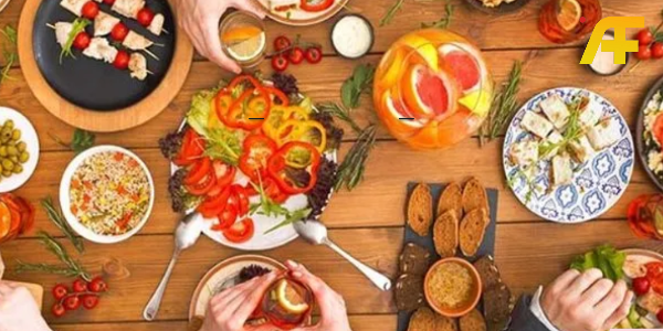 أفضل وصفات عشاء خفيفة وسريعة: 10 وصفات سهلة ومغذية