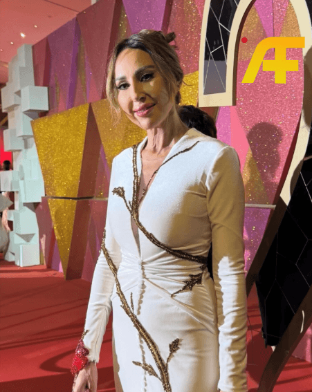 إطلالة ورد الخال موريكس دور 2025