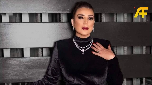 شكران مرتجى تبكي بعد تكريمها في الموركس دور