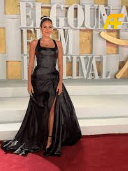 إطلالة أمينة خليل