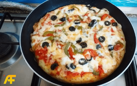 طريقة تحضير بيتزا سهلة في 5 دقائق