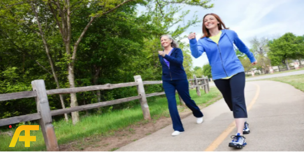 فوائ المشي السريع لمدة 30 دقيقة يومياً للحفاظ على الرشاقة وحرق الدهون