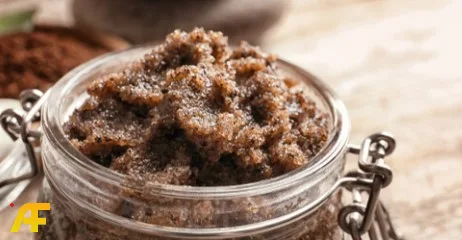 سكراب القهوة وزيت الزيتون للتنعيم والشد