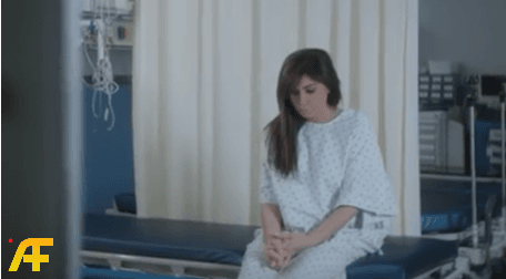 كيف كشفت إليسا إصابتها بسرطان الثدي؟