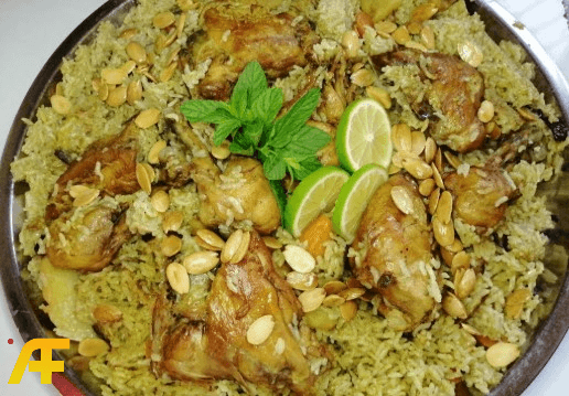 ما هي طريقة عمل المقلوبة الأردنية التقليدية بالخضار والدجاج؟