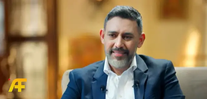 ما هي قصة علاج عمرو مصطفى من السرطان؟