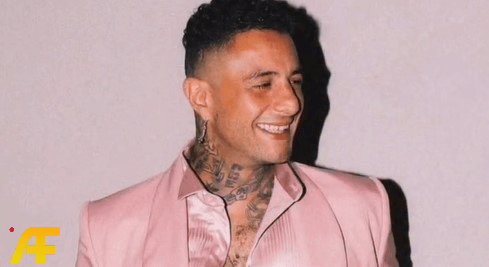 ما هو سبب غياب أحمد الفيشاوي عن جنازة والدته سمية الألفي؟