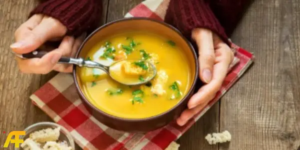 أفضل وصفات شوربات مغذية وسهلة لفصل الشتاء للأطفال والكبار